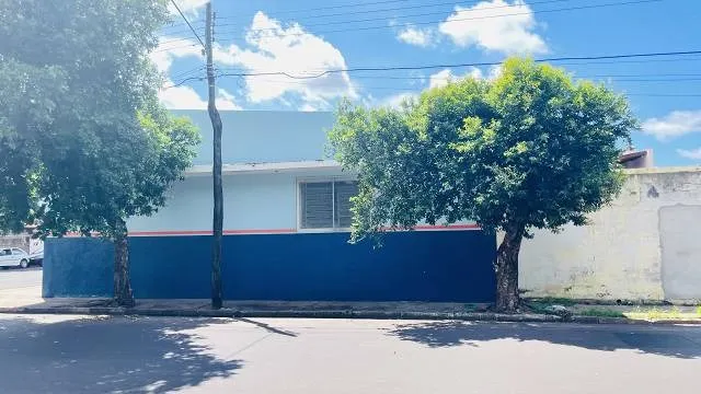 Comercial à venda de 250 m² em Araçatuba, SP, Brasil