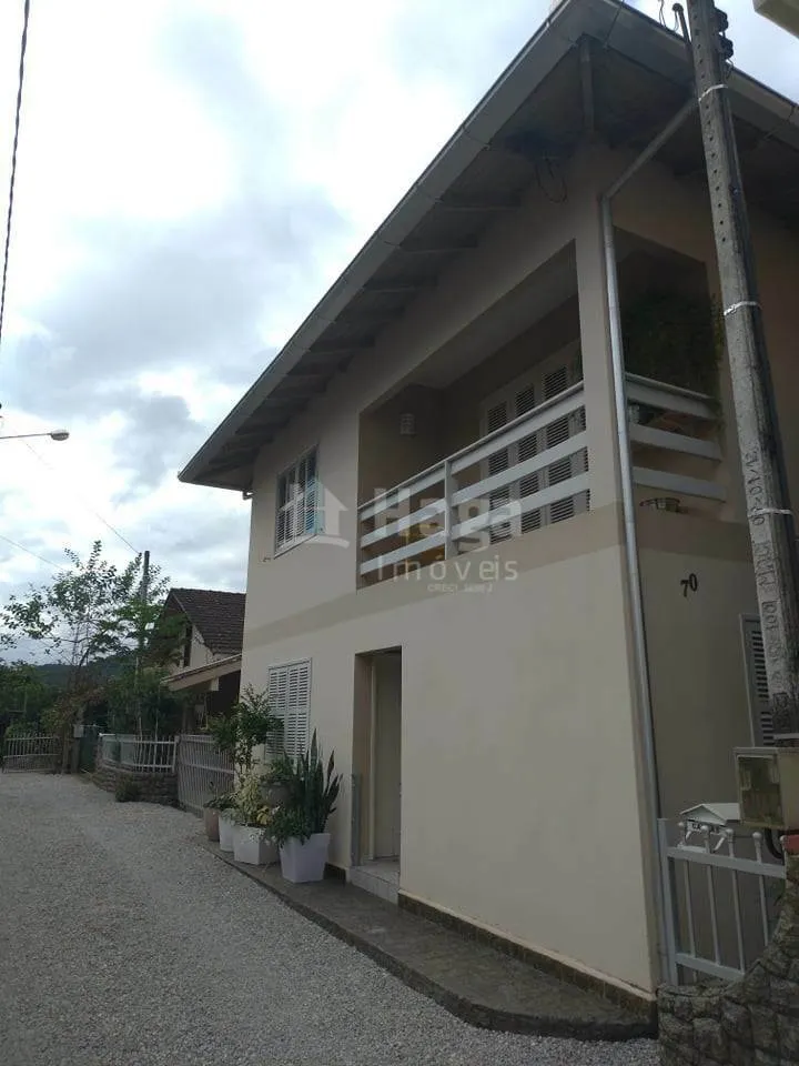 Casa à venda de 198 m² em Brusque, SC, Brasil