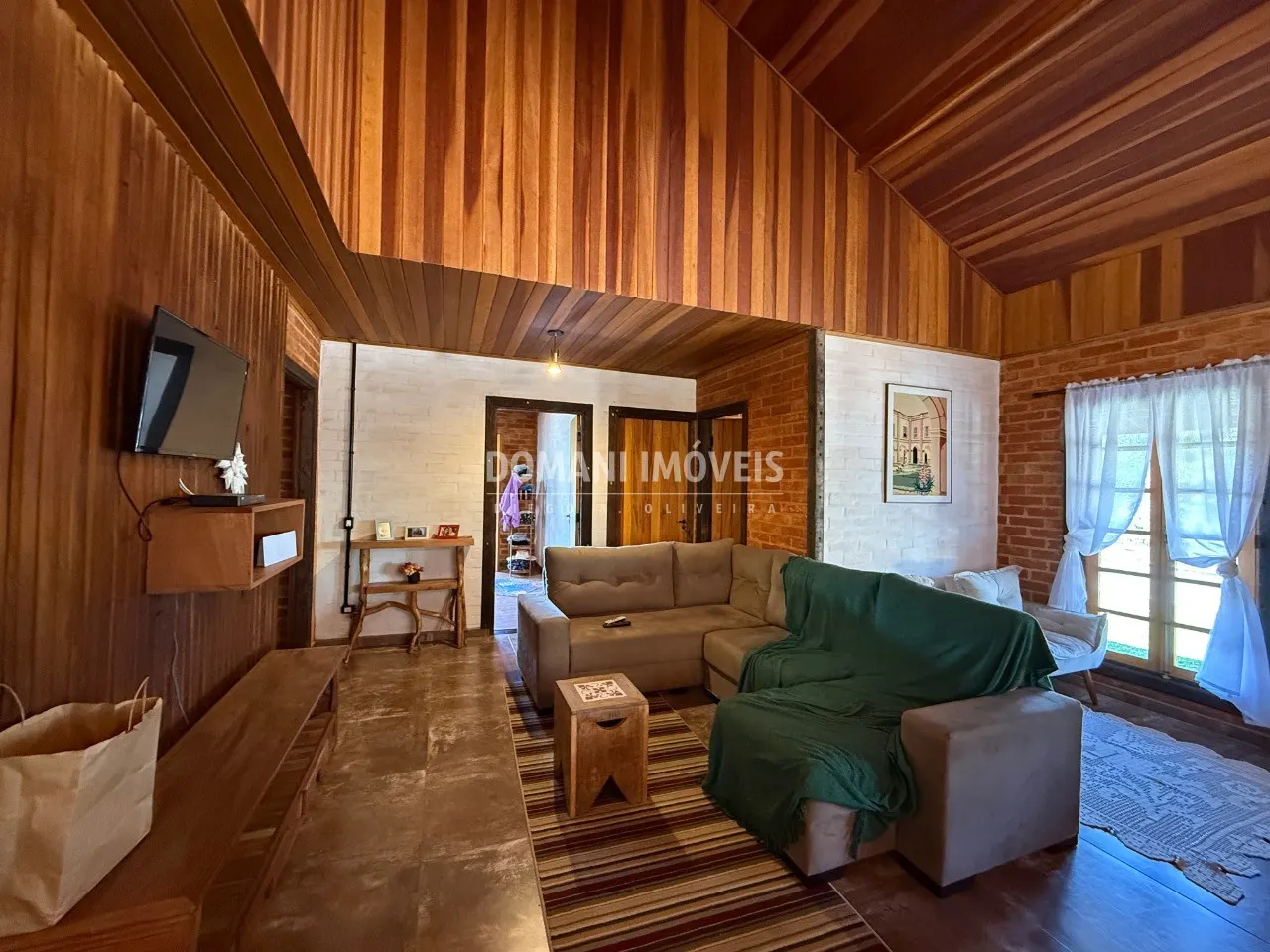 House for sale of 1 acres in Campos do Jordão, SP, Brazil