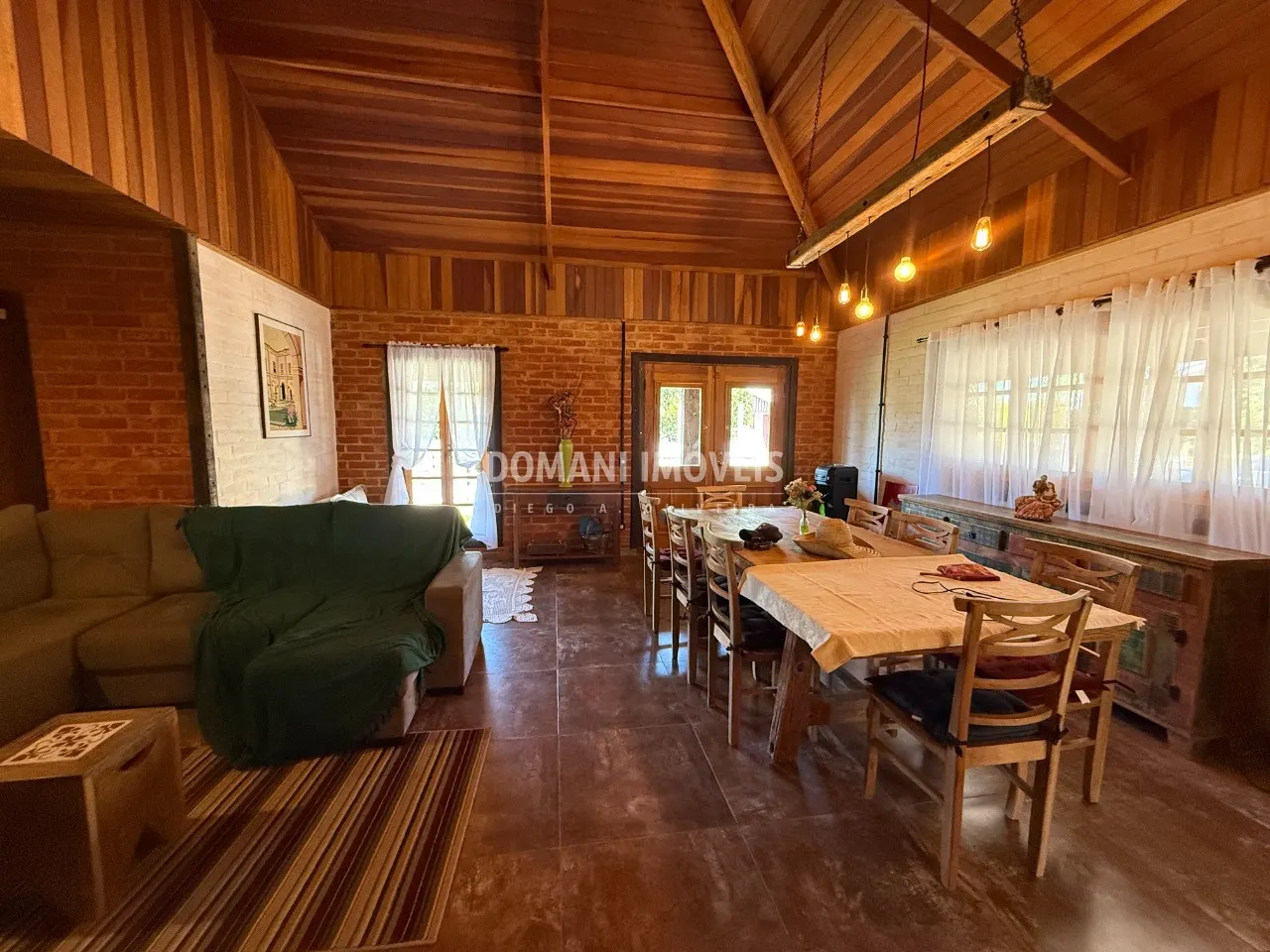 House for sale of 1 acres in Campos do Jordão, SP, Brazil