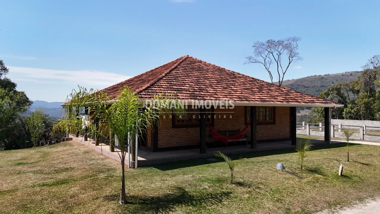 House for sale of 1 acres in Campos do Jordão, SP, Brazil
