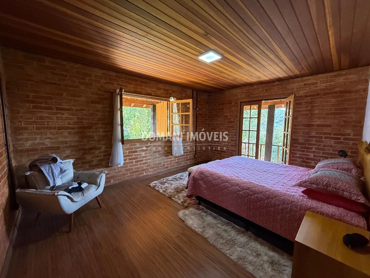 House for sale of 1 acres in Campos do Jordão, SP, Brazil