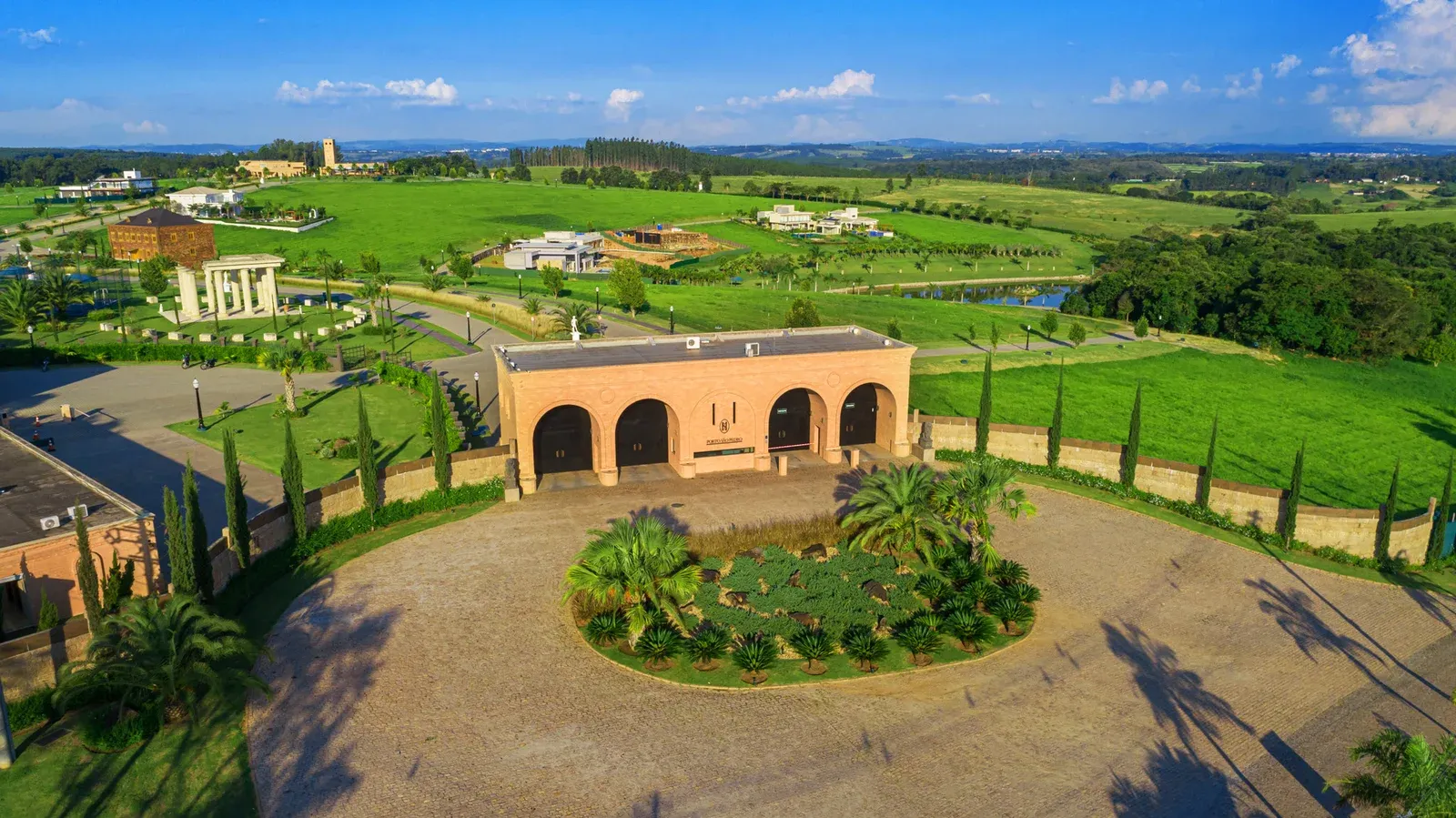 Terreno à venda de 1.500 m² em Porto Feliz, SP, Brasil
