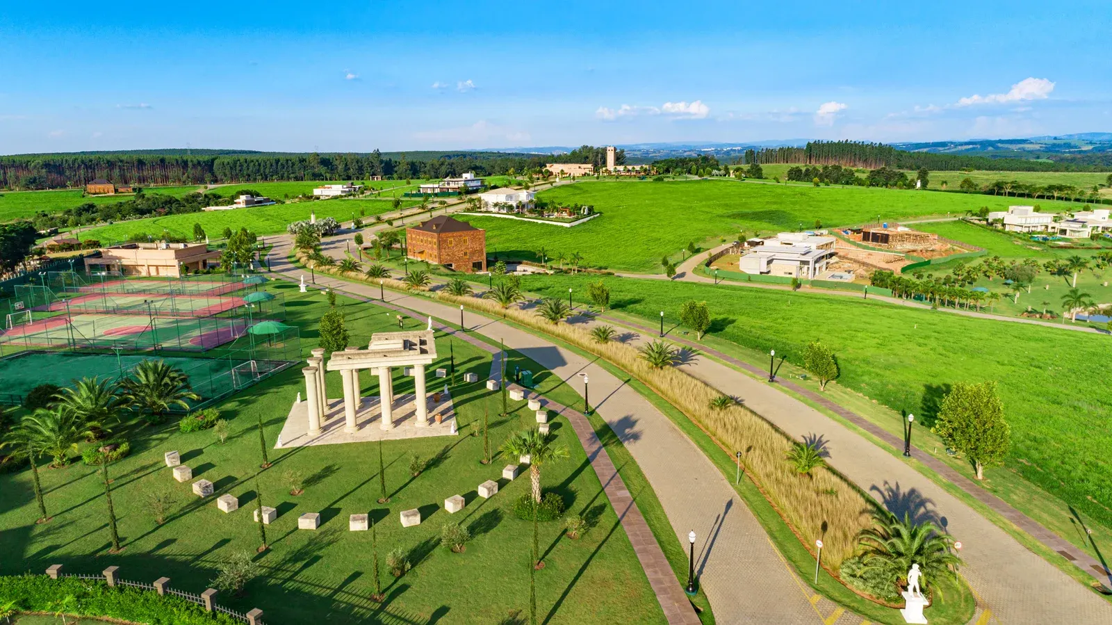 Terreno à venda de 1.500 m² em Porto Feliz, SP, Brasil