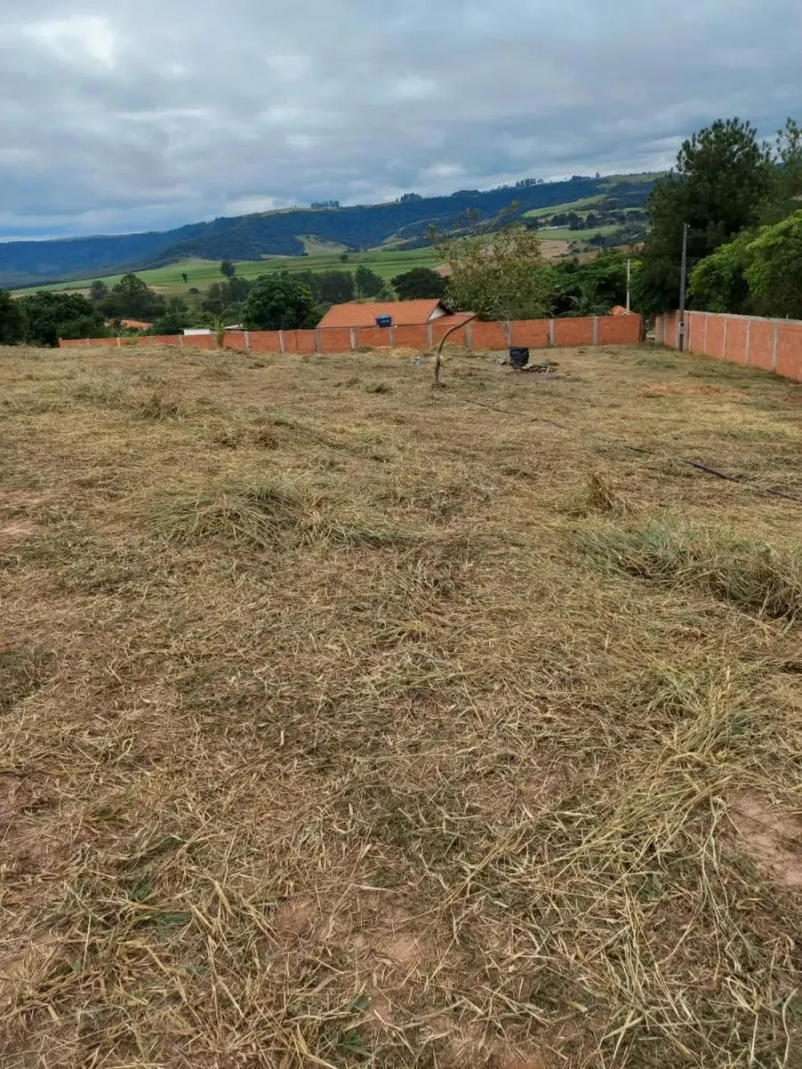 Chácara à venda de 1 ha em Pardinho, SP, Brasil