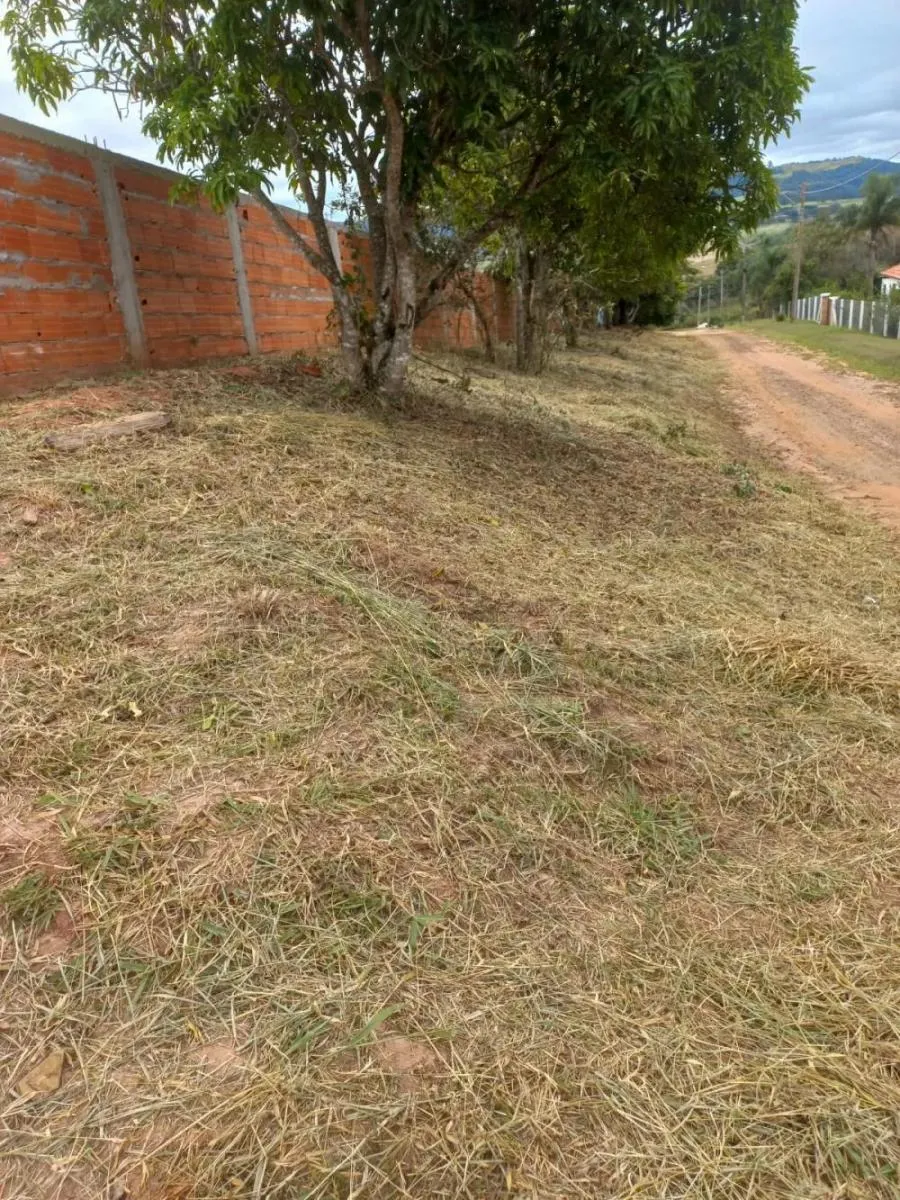 Chácara à venda de 1 ha em Pardinho, SP, Brasil