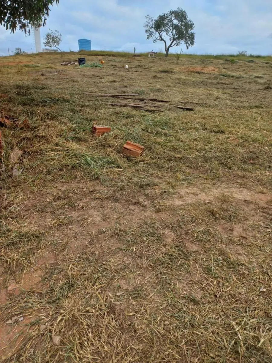 Chácara à venda de 1 ha em Pardinho, SP, Brasil