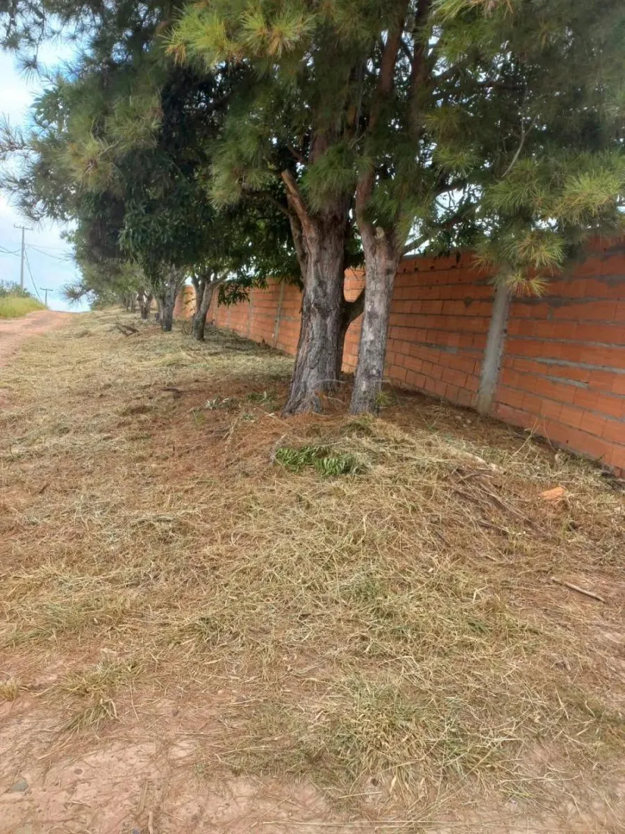 Chácara à venda de 1 ha em Pardinho, SP, Brasil