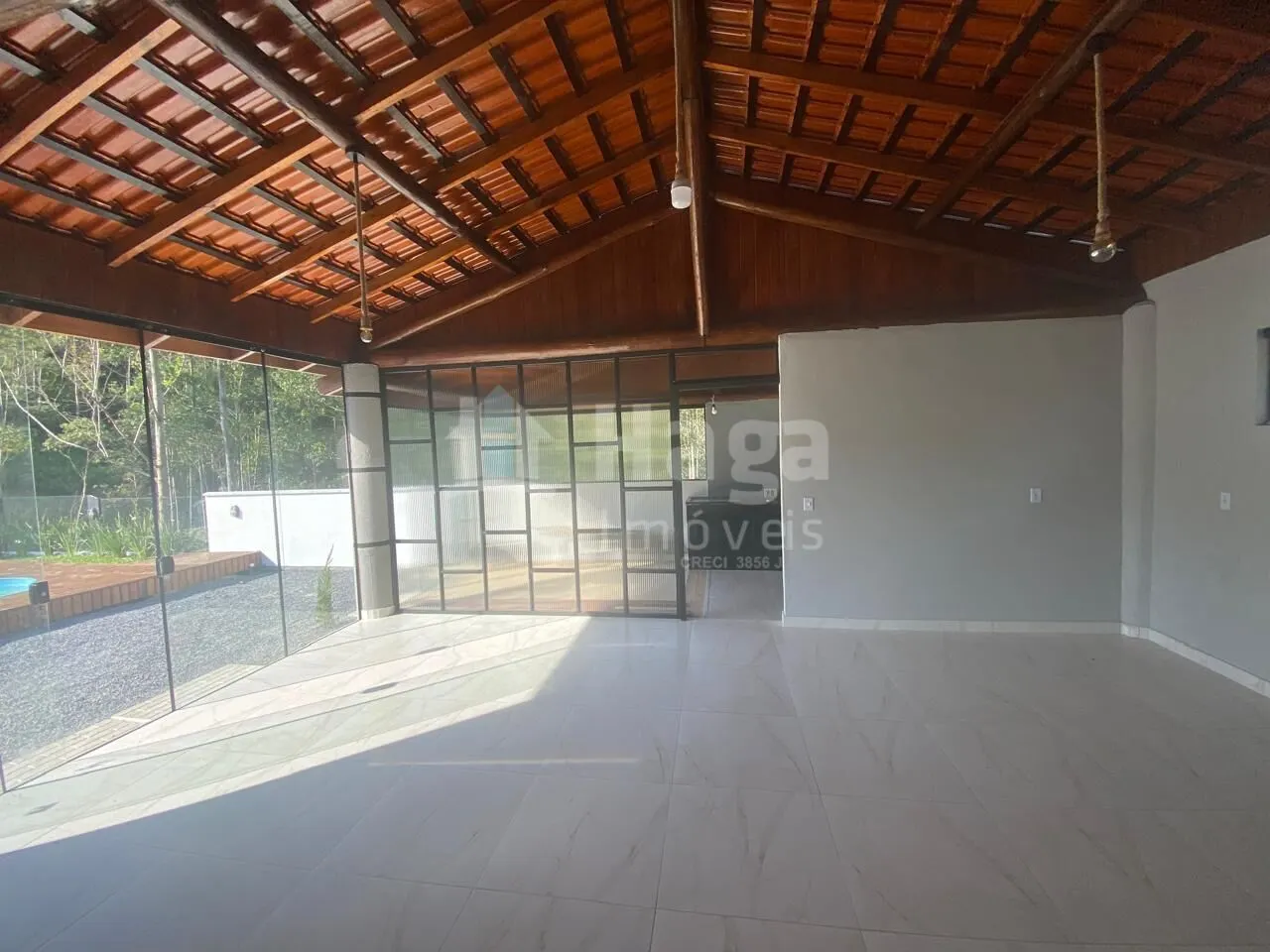 Casa à venda de 1.300 m² em Nova Trento, SC, Brasil