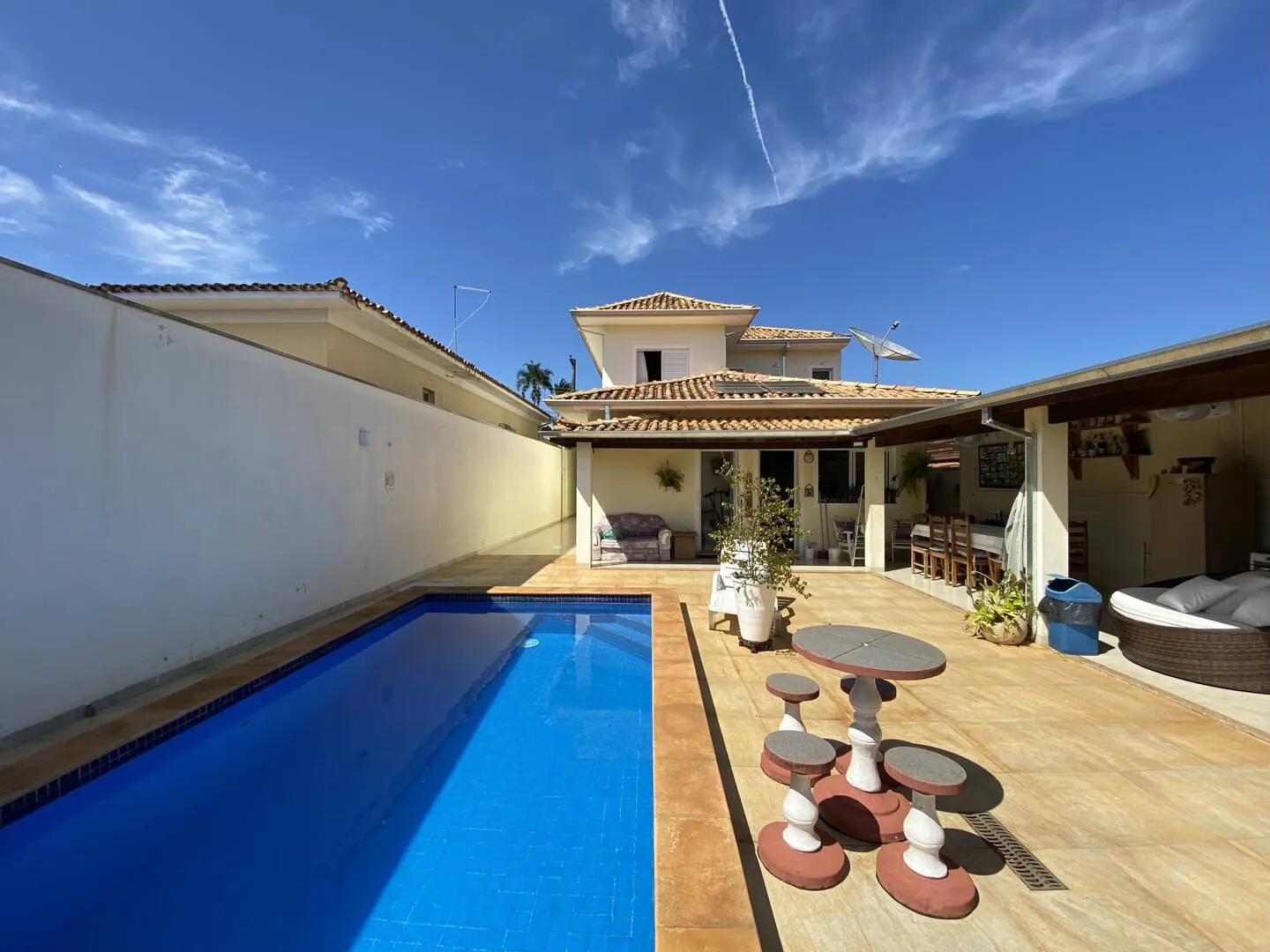 Casa à venda de 280 m² em Piraju, SP, Brasil