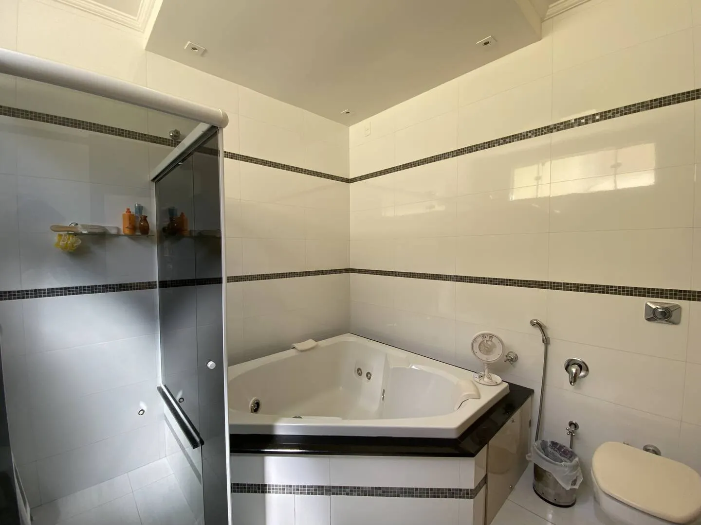 Casa à venda de 280 m² em Piraju, SP, Brasil