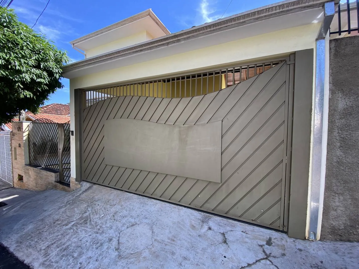Casa à venda de 280 m² em Piraju, SP, Brasil