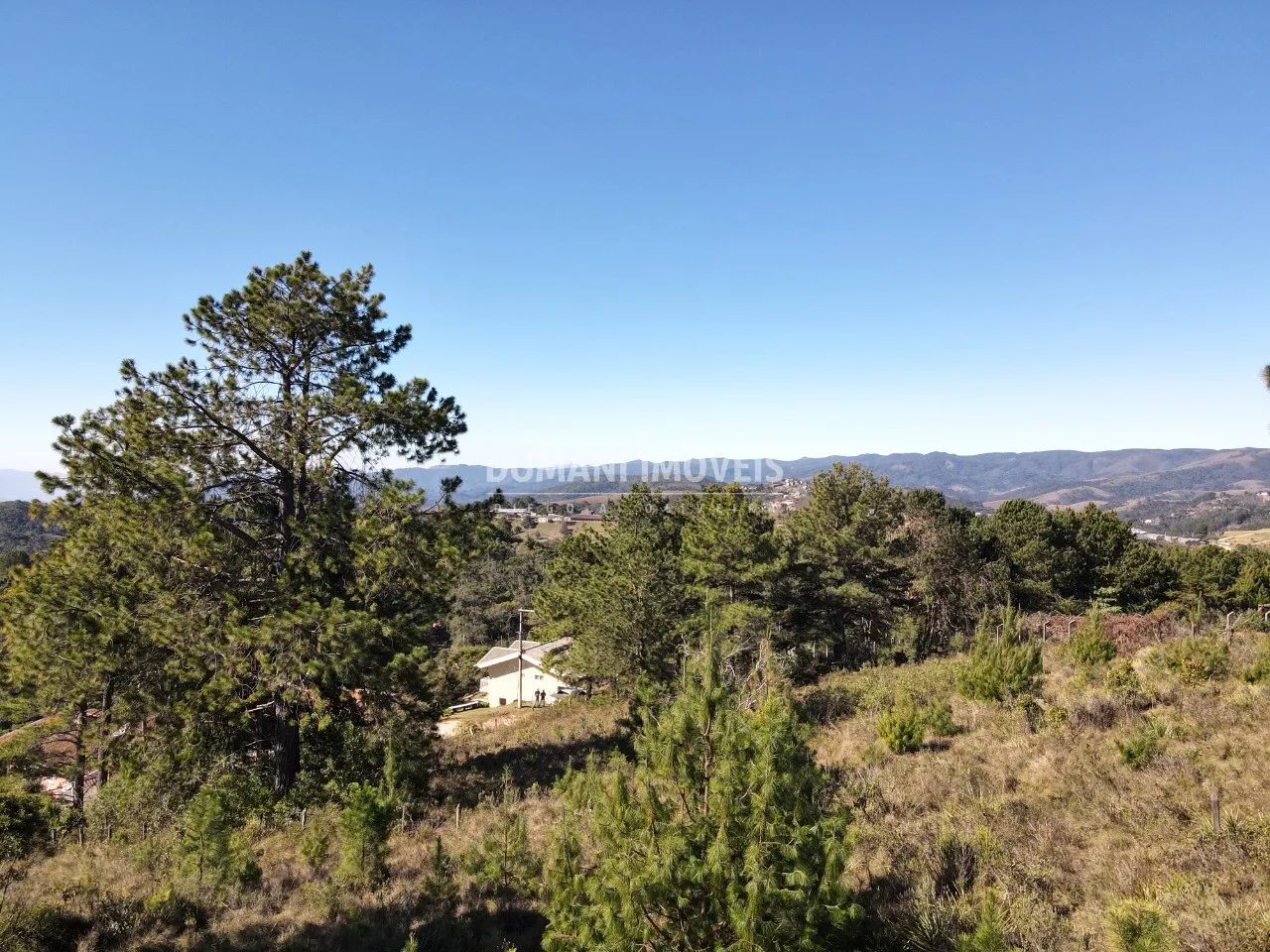 Terreno à venda de 1.470 m² em Campos do Jordão, SP, Brasil