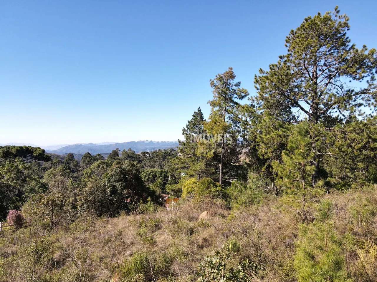Terreno à venda de 1.470 m² em Campos do Jordão, SP, Brasil