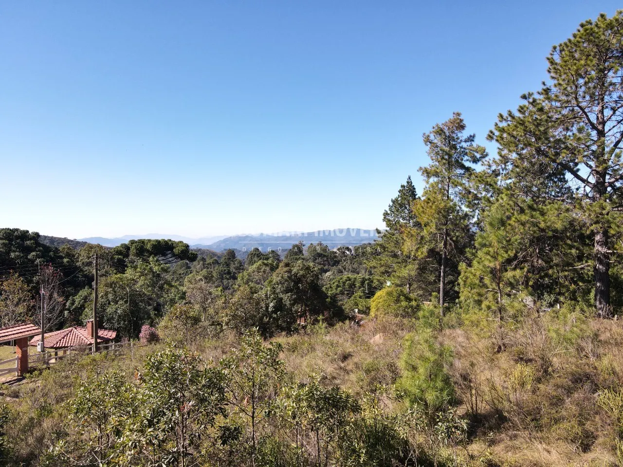 Terreno à venda de 1.470 m² em Campos do Jordão, SP, Brasil