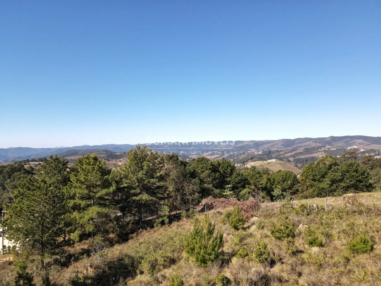 Terreno à venda de 1.470 m² em Campos do Jordão, SP, Brasil