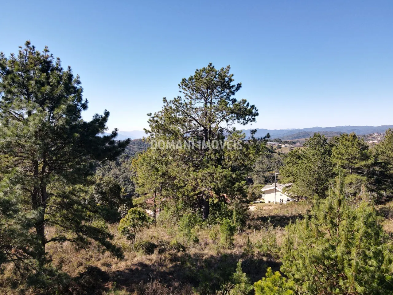 Terreno à venda de 1.470 m² em Campos do Jordão, SP, Brasil