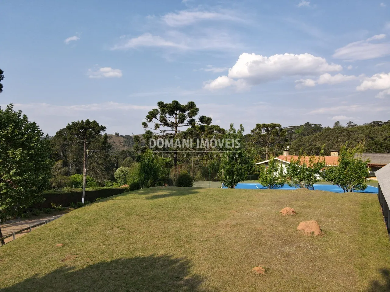 Terreno à venda de 1.090 m² em Campos do Jordão, SP, Brasil