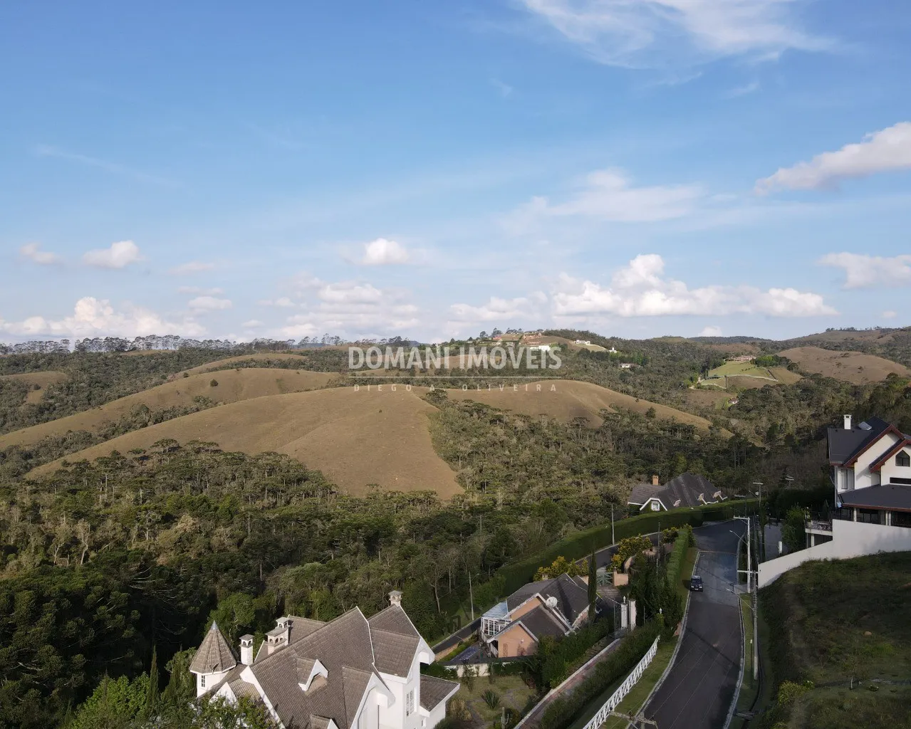 Plot for sale of 1,620 m² in Campos do Jordão, SP, Brazil