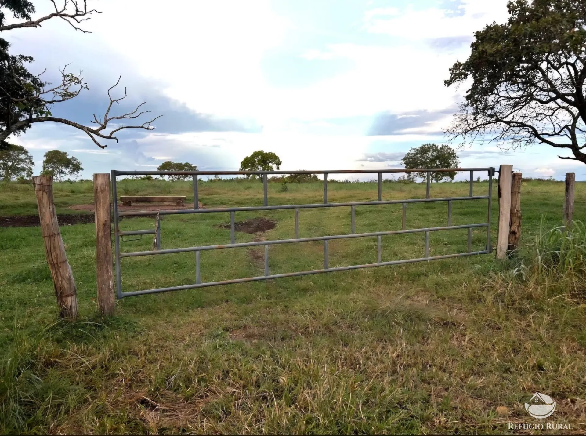 Fazenda à venda de 883 ha em Sandolândia, TO, Brasil