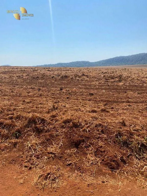Fazenda à venda de 8.300 ha em Comodoro, MT, Brasil