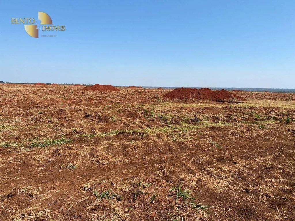 Fazenda à venda de 8.300 ha em Comodoro, MT, Brasil