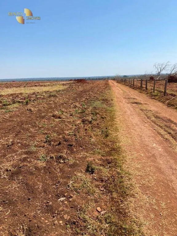 Fazenda à venda de 8.300 ha em Comodoro, MT, Brasil