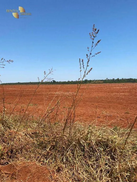 Fazenda à venda de 8.300 ha em Comodoro, MT, Brasil