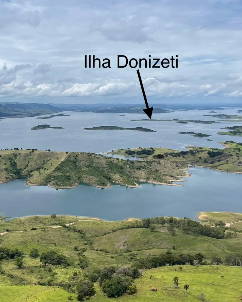 Ilha à venda de 4 ha em Carlópolis, PR, Brasil