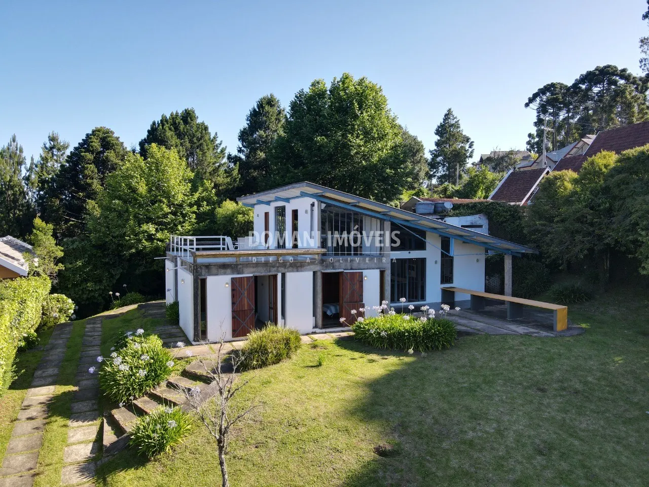 Casa à venda de 1.240 m² em Campos do Jordão, SP, Brasil