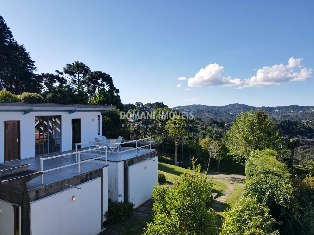 Casa à venda de 1.240 m² em Campos do Jordão, SP, Brasil