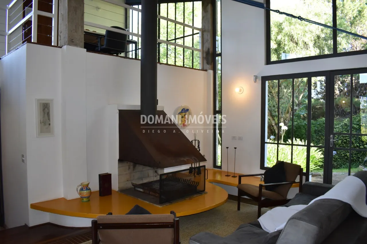 Casa à venda de 1.240 m² em Campos do Jordão, SP, Brasil