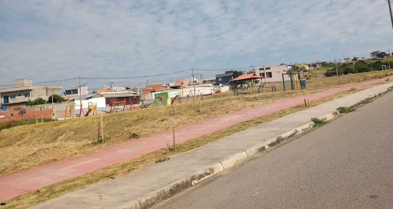 Terreno à venda de 200 m² em Monte Mor, SP, Brasil