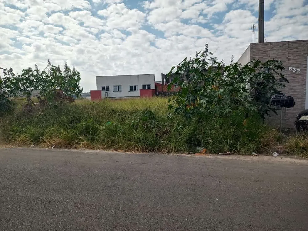 Terreno à venda de 200 m² em Monte Mor, SP, Brasil