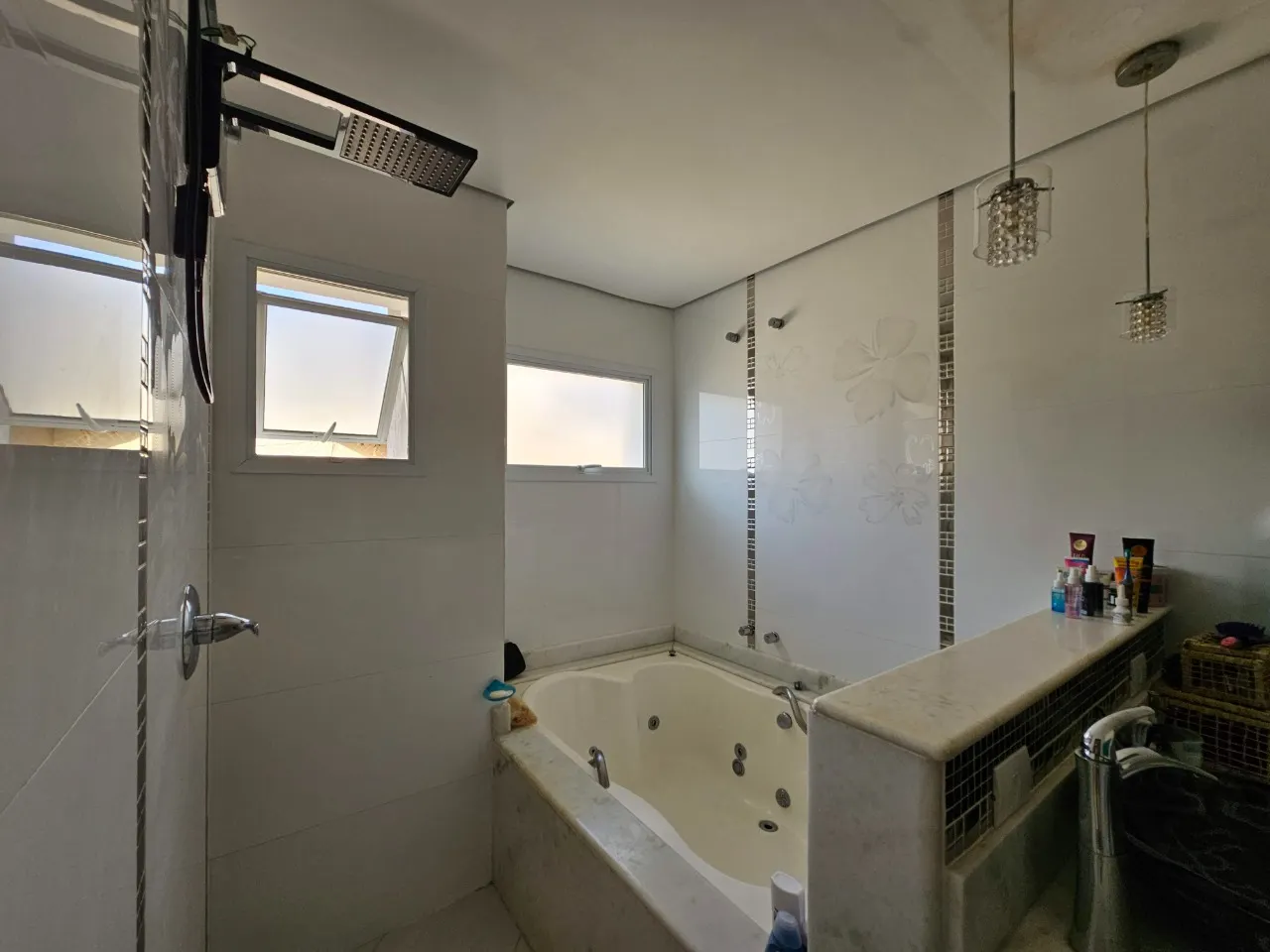 Casa à venda de 389 m² em Campinas, SP, Brasil