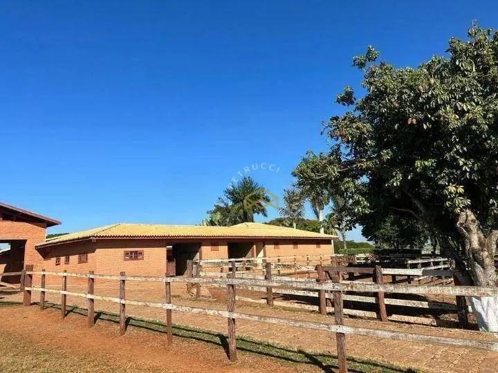 Fazenda à venda de 126 ha em Cesário Lange, SP, Brasil