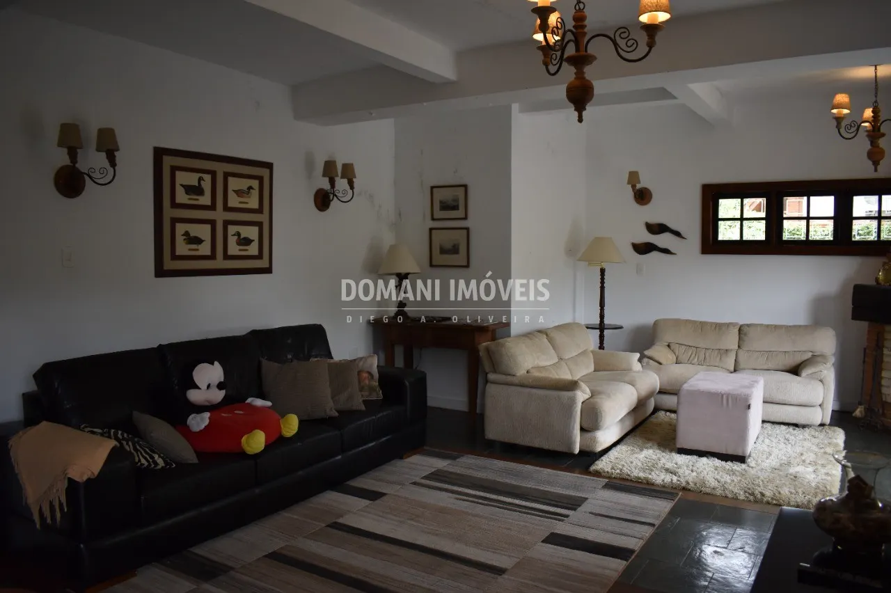 Casa à venda de 1.160 m² em Campos do Jordão, SP, Brasil