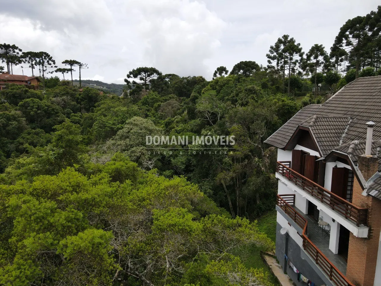Casa à venda de 1.160 m² em Campos do Jordão, SP, Brasil