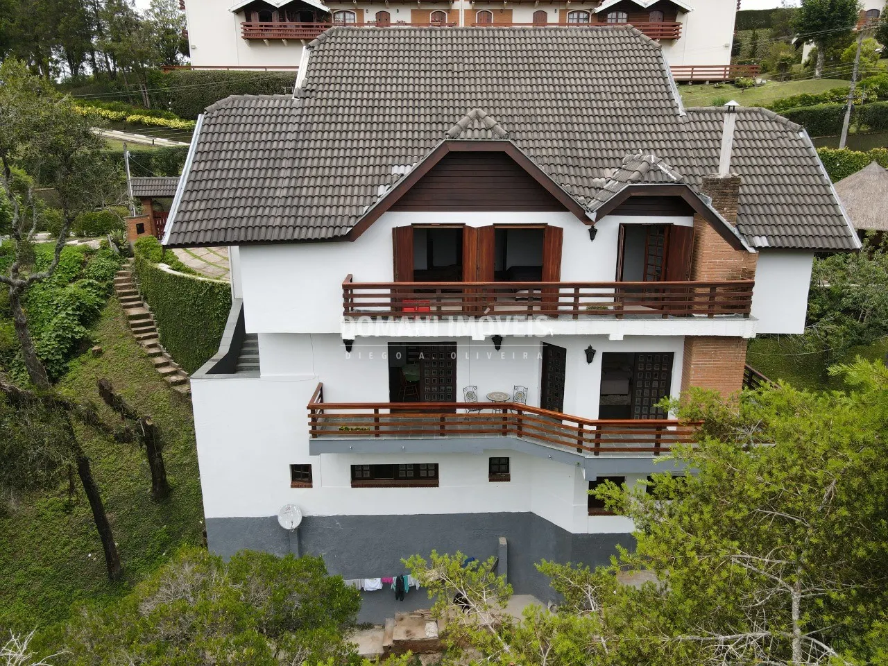 Casa à venda de 1.160 m² em Campos do Jordão, SP, Brasil