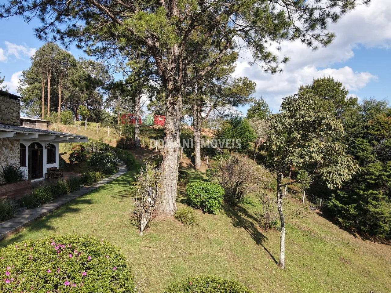 Casa à venda de 5.570 m² em Campos do Jordão, SP, Brasil