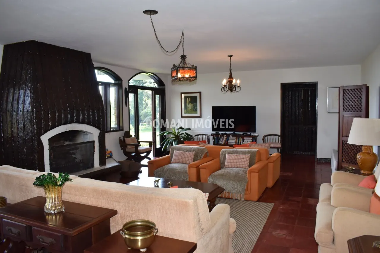 Casa à venda de 5.570 m² em Campos do Jordão, SP, Brasil