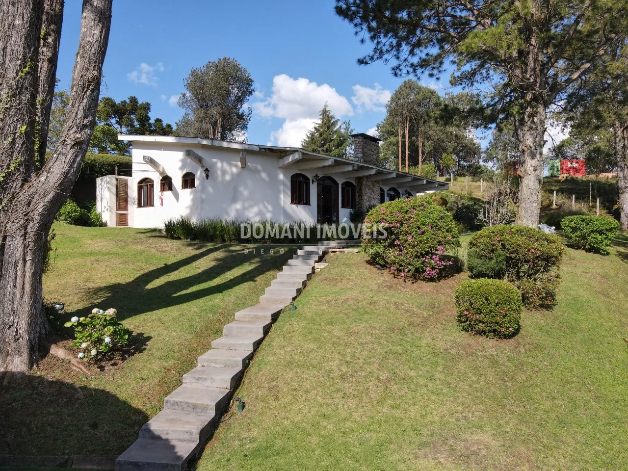 Casa à venda de 5.570 m² em Campos do Jordão, SP, Brasil