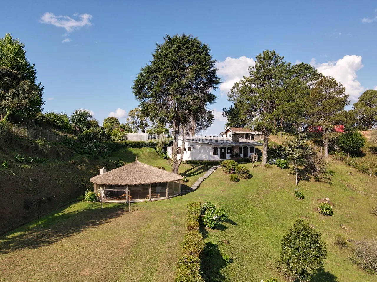 Casa à venda de 5.570 m² em Campos do Jordão, SP, Brasil