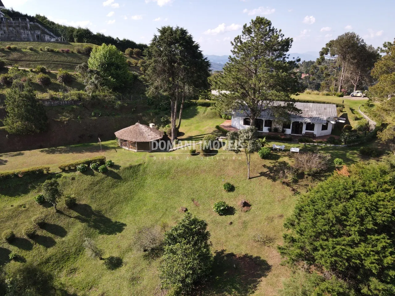 Casa à venda de 5.570 m² em Campos do Jordão, SP, Brasil