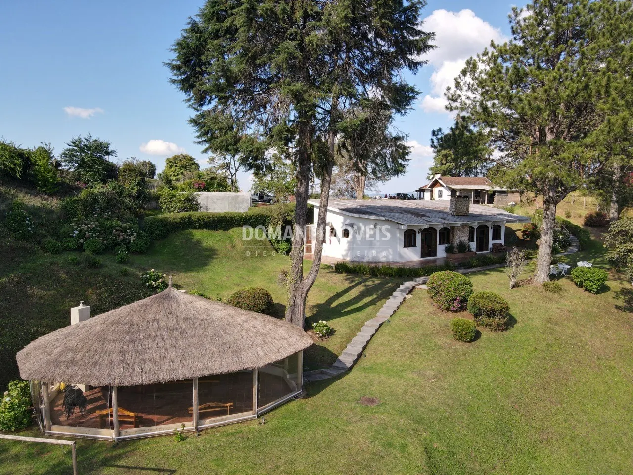 Casa à venda de 5.570 m² em Campos do Jordão, SP, Brasil