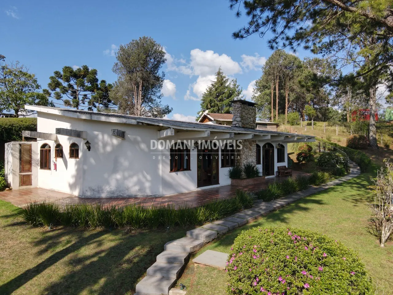 Casa à venda de 5.570 m² em Campos do Jordão, SP, Brasil