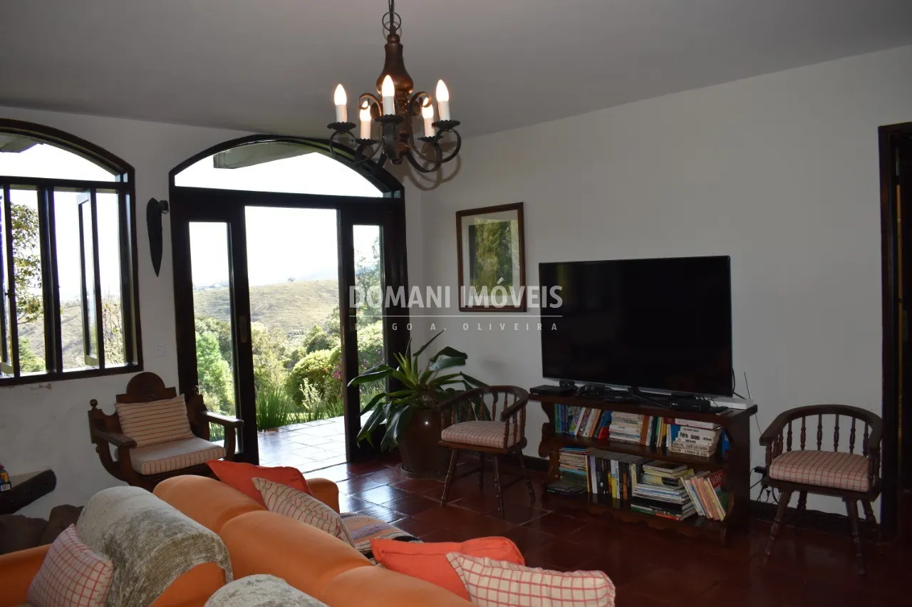 Casa à venda de 5.570 m² em Campos do Jordão, SP, Brasil