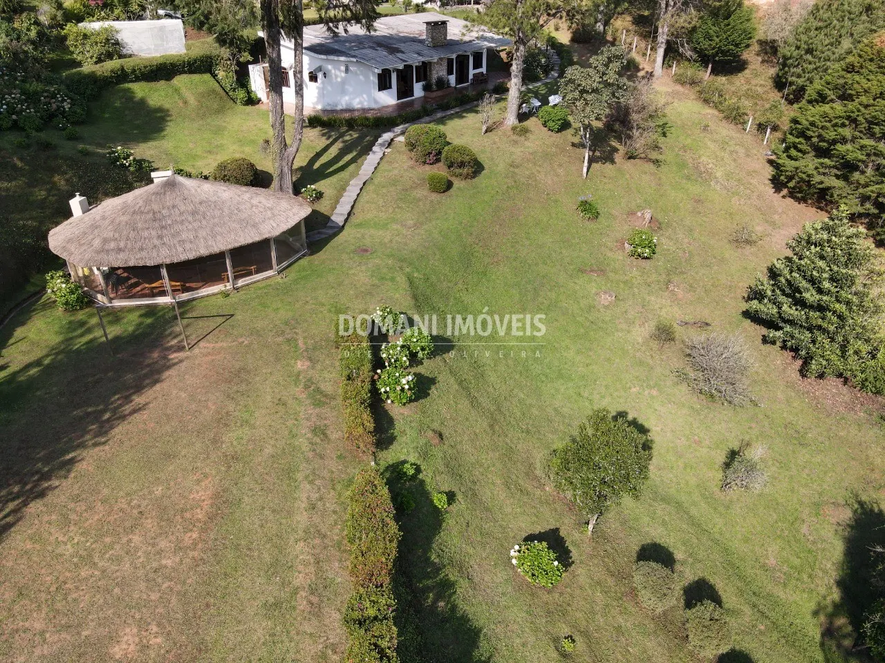 Casa à venda de 5.570 m² em Campos do Jordão, SP, Brasil