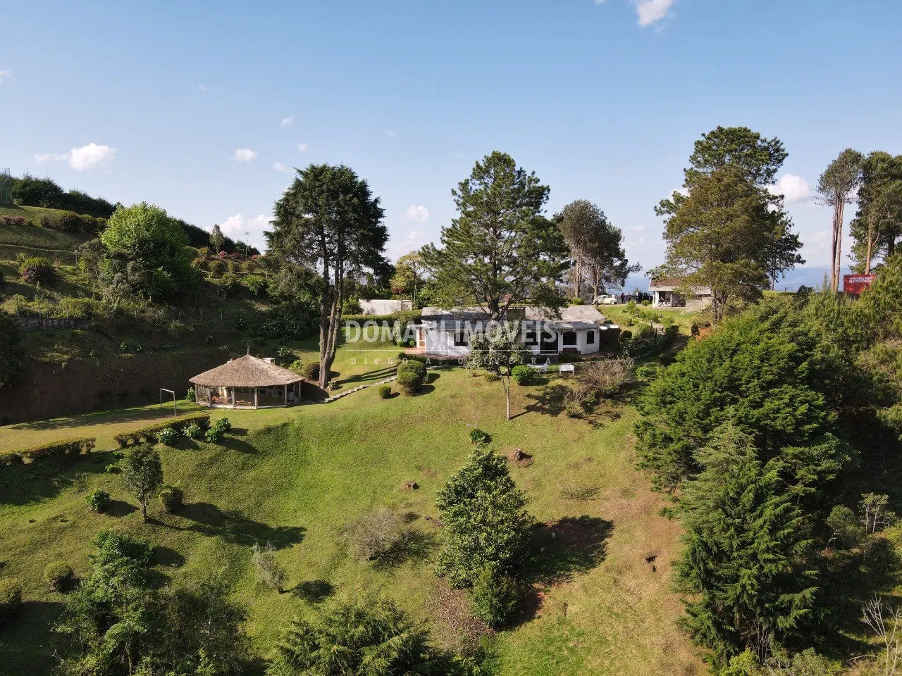 Casa à venda de 5.570 m² em Campos do Jordão, SP, Brasil
