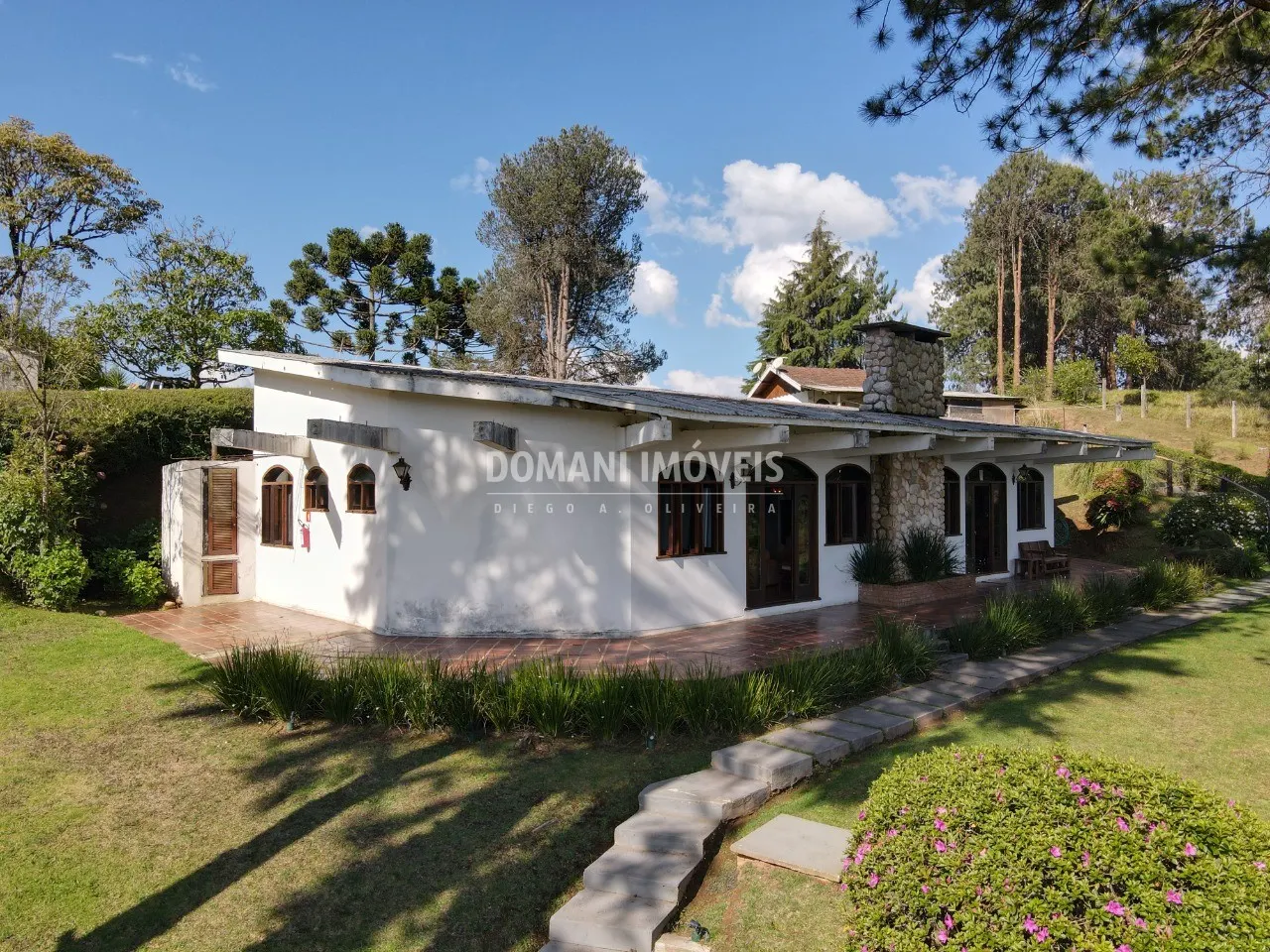 Casa à venda de 5.570 m² em Campos do Jordão, SP, Brasil